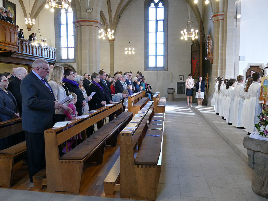 Feier der 1. Heiligen Kommunion in Sankt Crescentius (Foto: Karl-Franz Thiede)